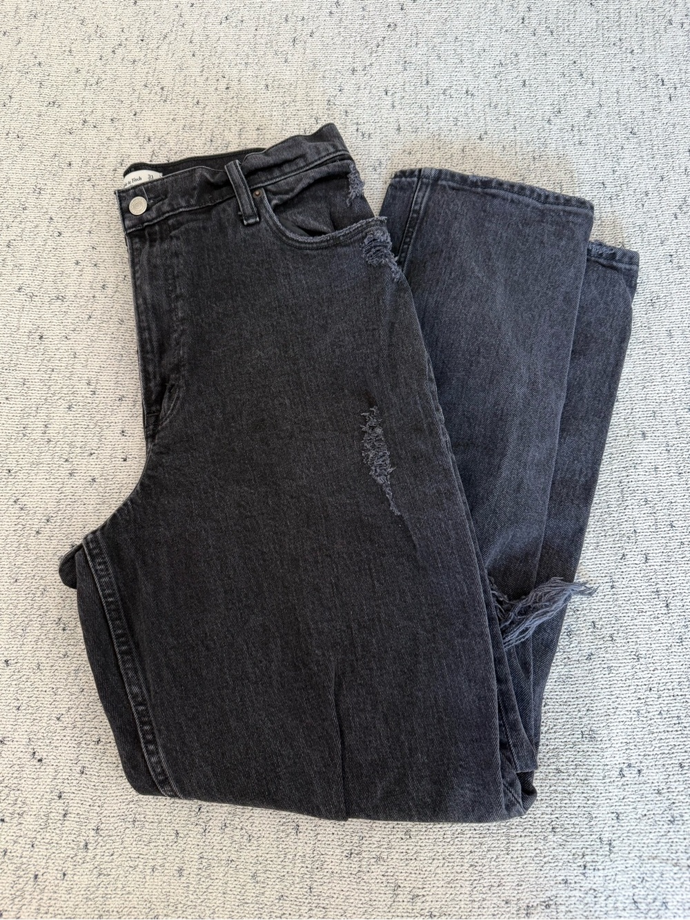 EUC Abercrombie & Fitch 90’s Straight Ultra High Rise Black Jeans - Size 12/31R